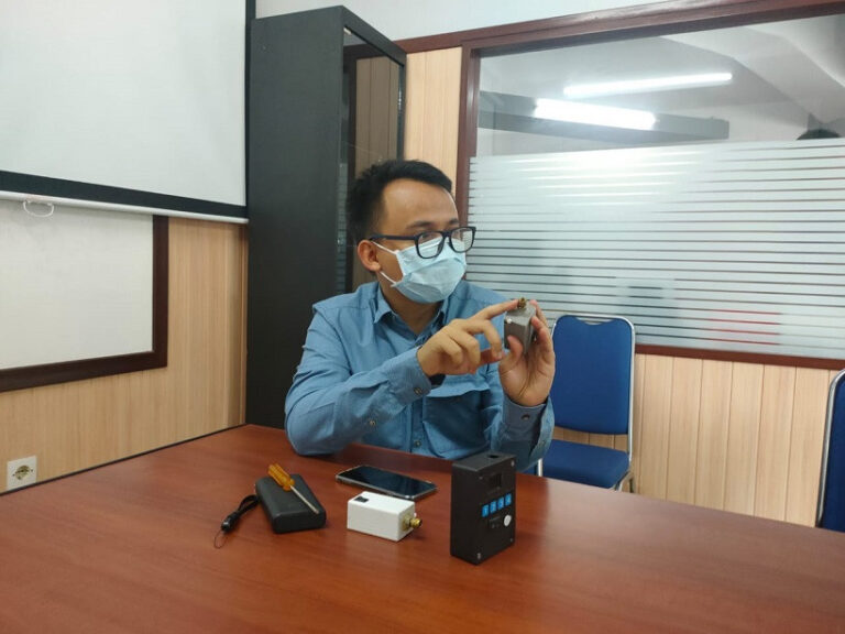 Undika (STIKOM Surabaya) Kenalkan Alat Deteksi Tekanan Ban Kendaraan Karya Mahasiswa TKUndika (STIKOM Surabaya) Kenalkan Alat Deteksi Tekanan Ban Kendaraan Karya Mahasiswa TKUndika (STIKOM Surabaya) Kenalkan Alat Deteksi Tekanan Ban Kendaraan Karya Mahasiswa TK