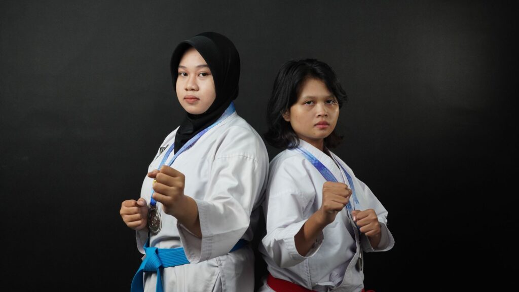 duo atlet karate undika