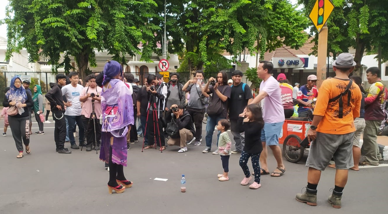 Lewat Hunting Foto, Mahasiswa DKV Dan PFTV Asah Kreativitas