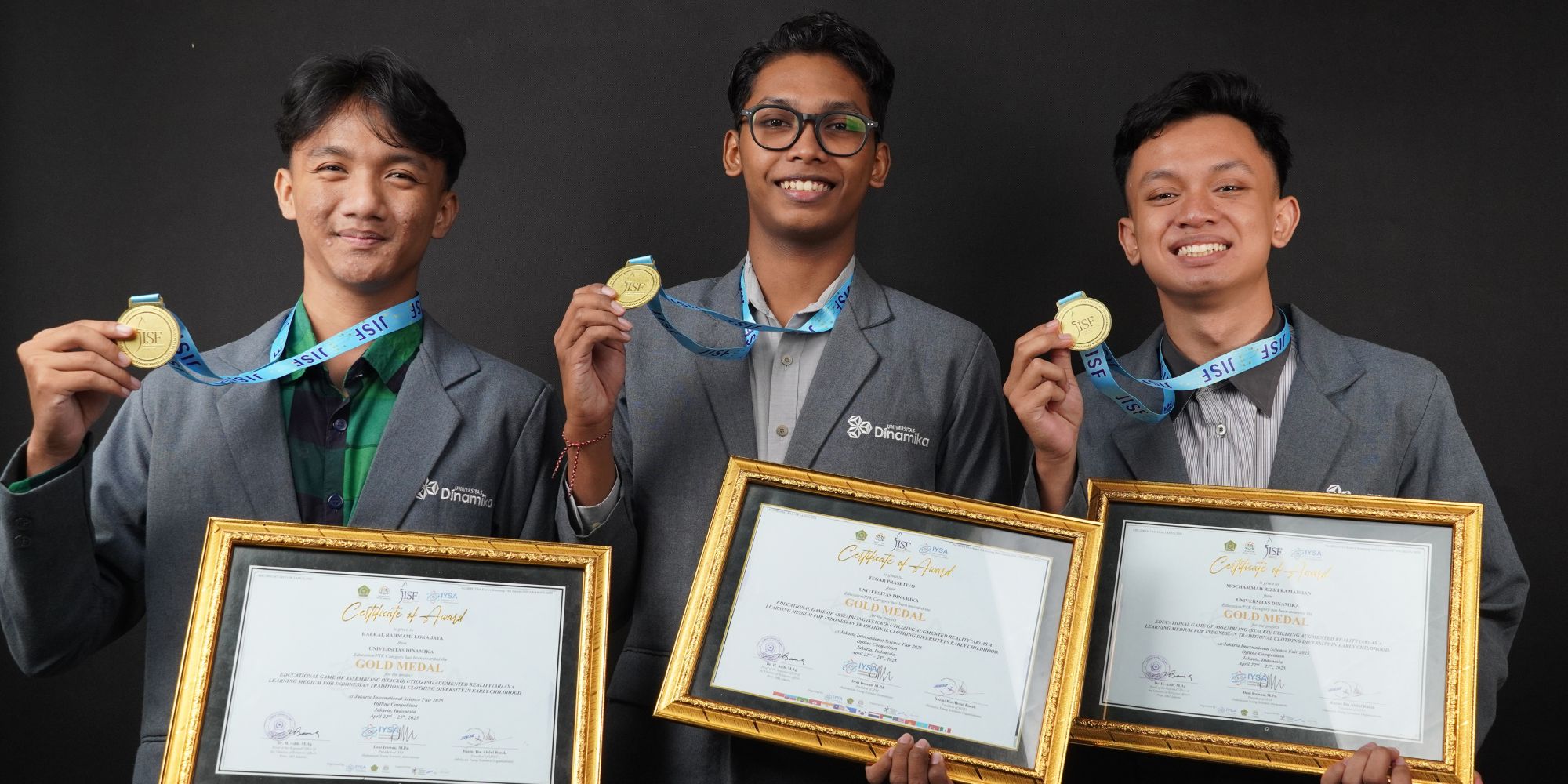 Trio Mahasiswa DKV Undika Go International, Sabet 3 Medali Emas di Lomba JISF