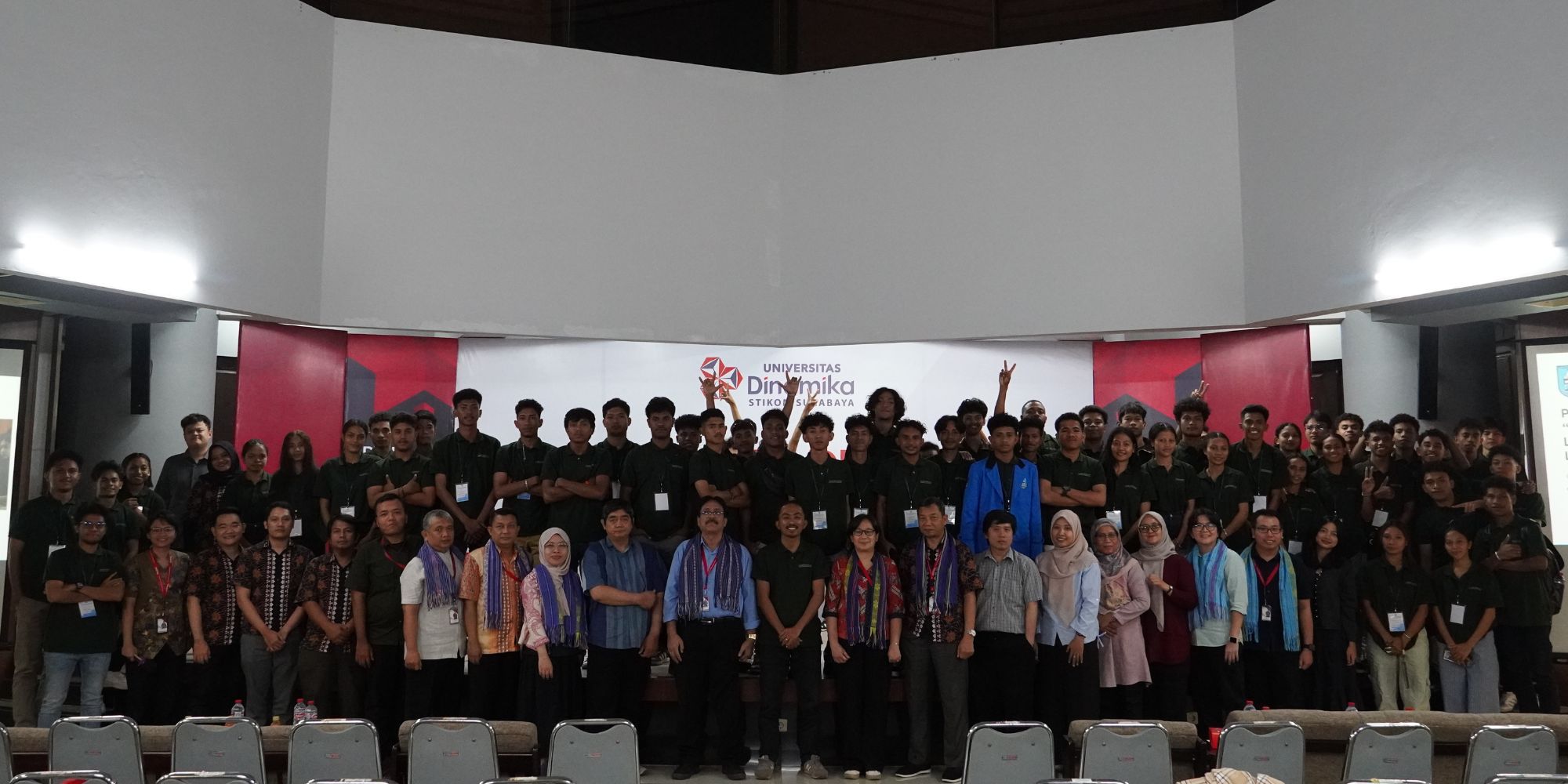 57 Mahasiswa Dili Institute of Technology Belajar Smart Coding di Universitas Dinamika
