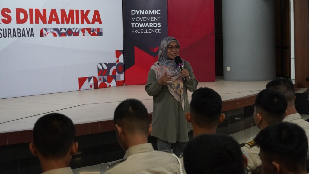 Kaprodi D3SI Undika Nunuk Wahyuningtyas