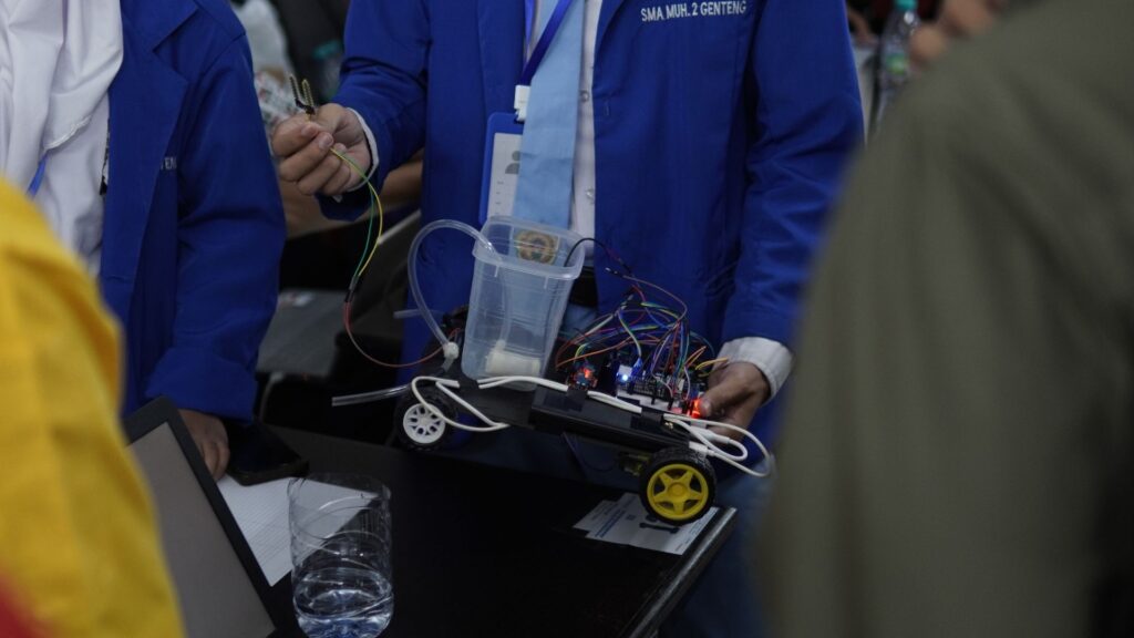 Hasil Karya IoT Peserta FITCOM 3.0