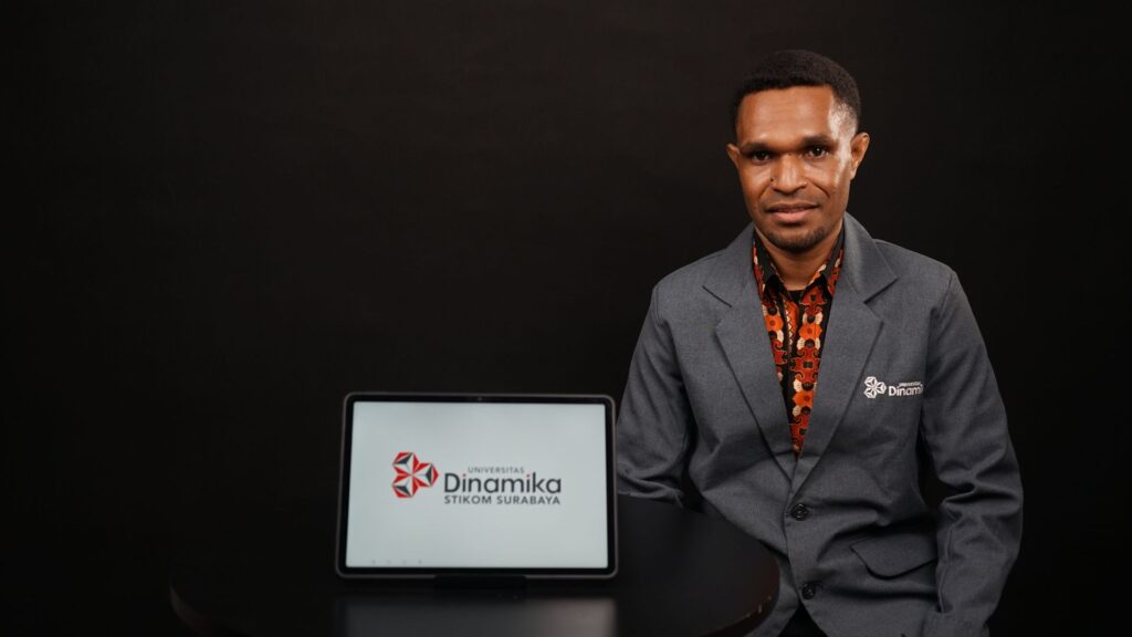 Yosea Mirin Mahasiswa asal Papua yang Melanjutkan Studi di Undika Surabaya