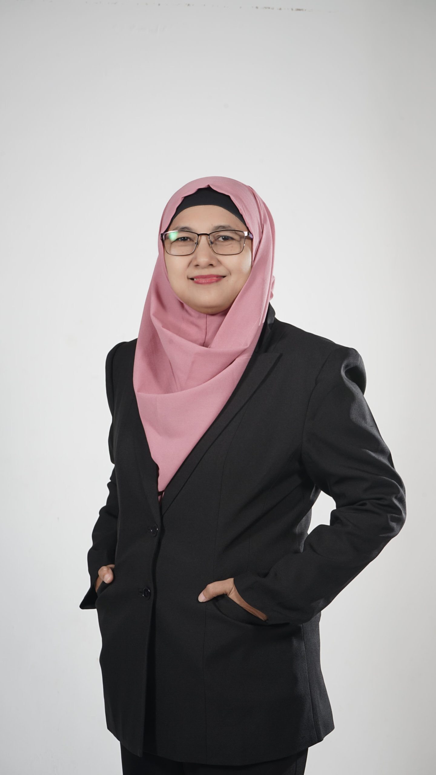 Tri Sagirani 1 scaled e1775443586880