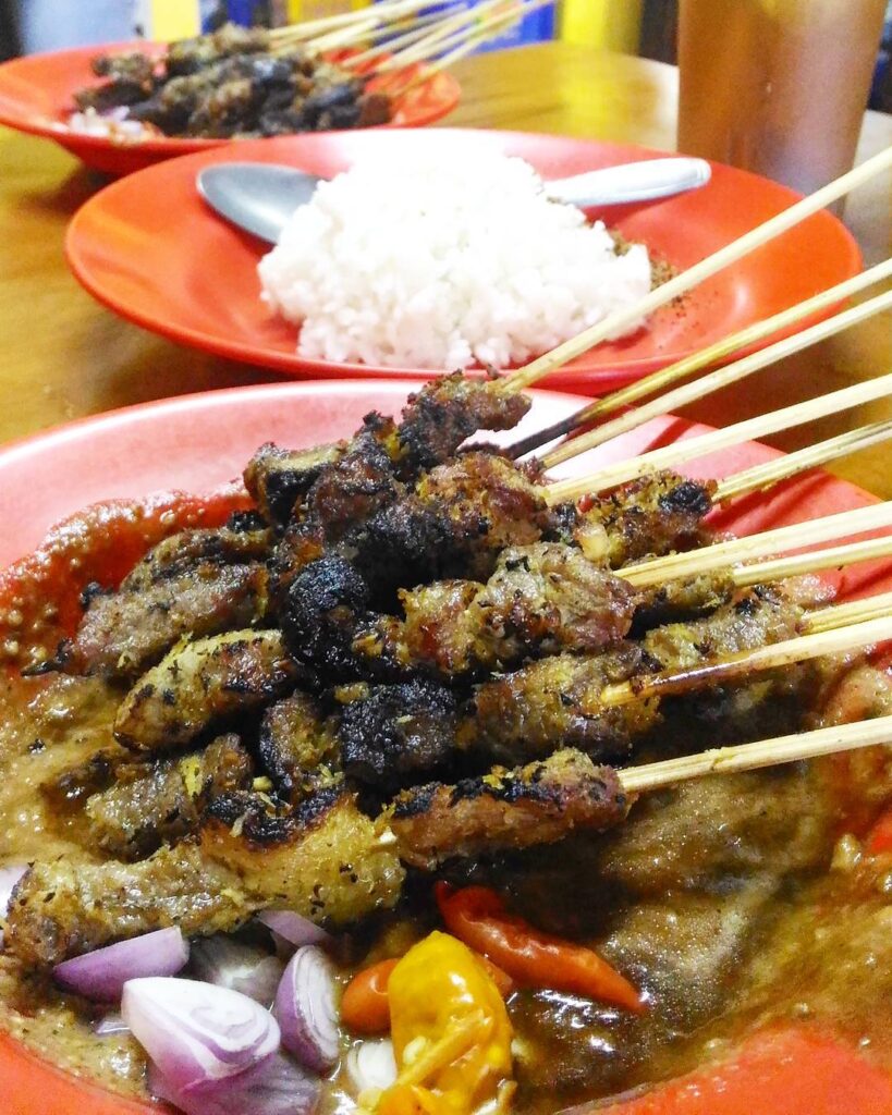 Ilustrasi Sate Kelopo Ondomohen